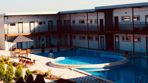 ULAN Hot Spring Resort  (Улан)