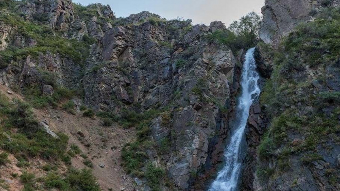 Кайракский водопад в Тургене